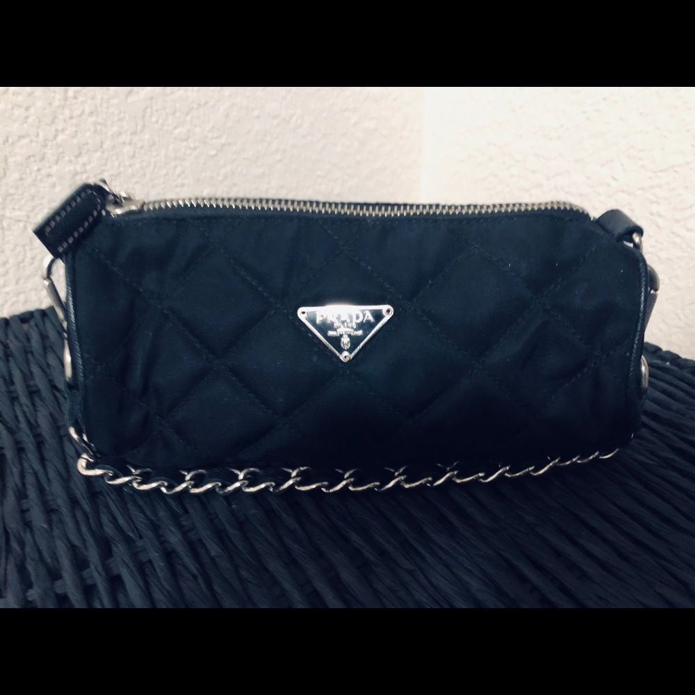 AUTH. PRADA QUILTED BLACK CLUTCH/WRISTLET